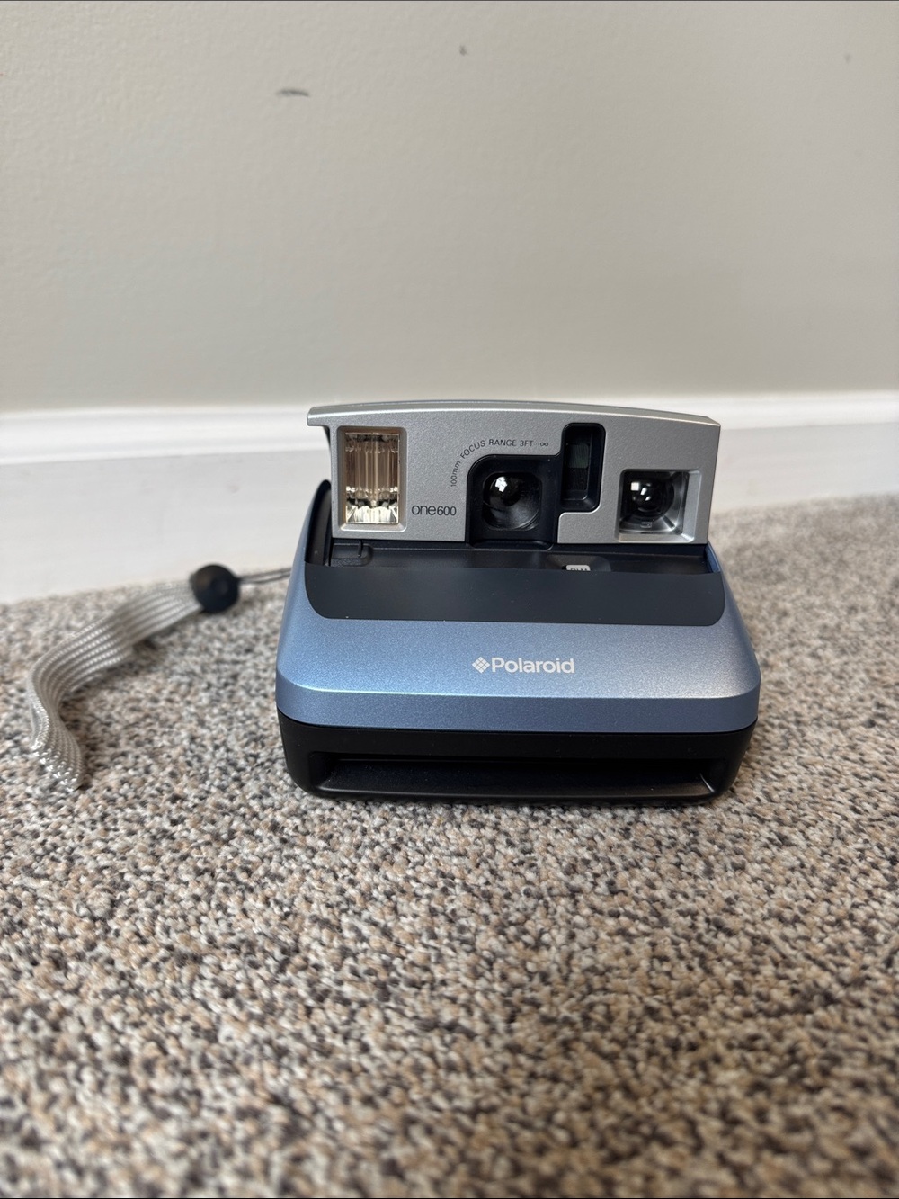 Polaroid One 600 Instant Film Camera Takes Type 600 film